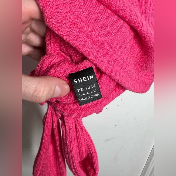 SHEIN Cropped Tie Front/Back Cropped Tank Top, Size Large - Picture 3 of 3